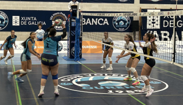 Aceites Abril Voleyourense suma una victoria sólida ante Voley Playa Madrid en O Pompeo