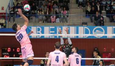 Servigroup Benidorm cae en el derbi valenciano ante Conqueridor Valencia pese a competir cada set