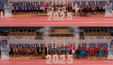 Colegio San Ignacio (F) y Sporting Santo Domingo (M), campeones de España alevín de voleibol