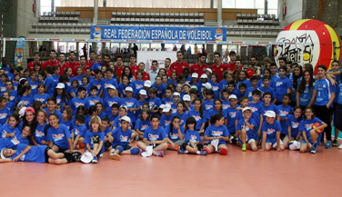 Abierto el proceso de inscripción para el Programa Pequevoley 2015-2016